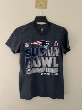 New England Patriots Super Bowl LI Champions NFL Team Apparel T-Shirt
